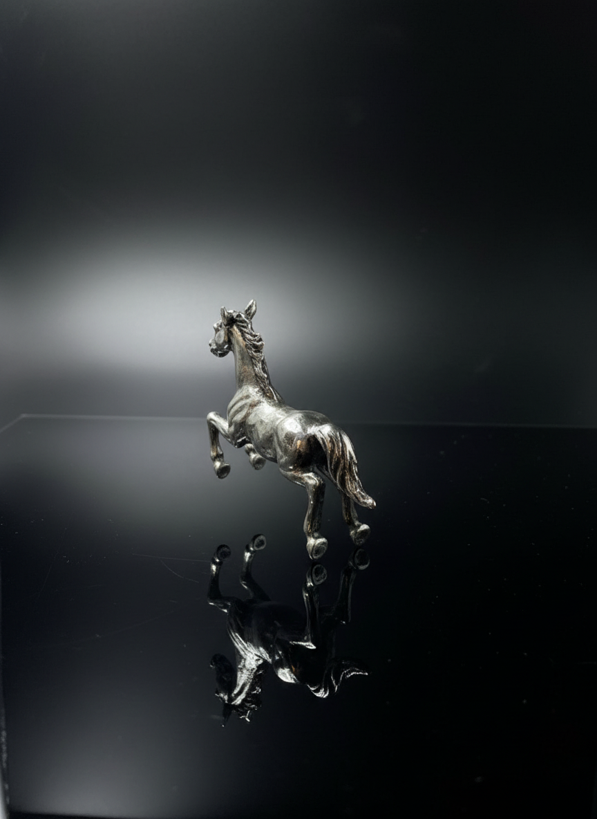 Cavallo al Galoppo in Argento