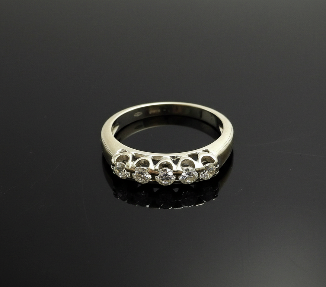 Anello Riviere in Oro Bianco