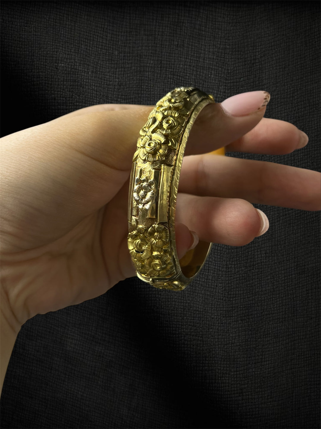 Bracciale in Oro Giallo 18K — Italia, seconda metà XIX secolo