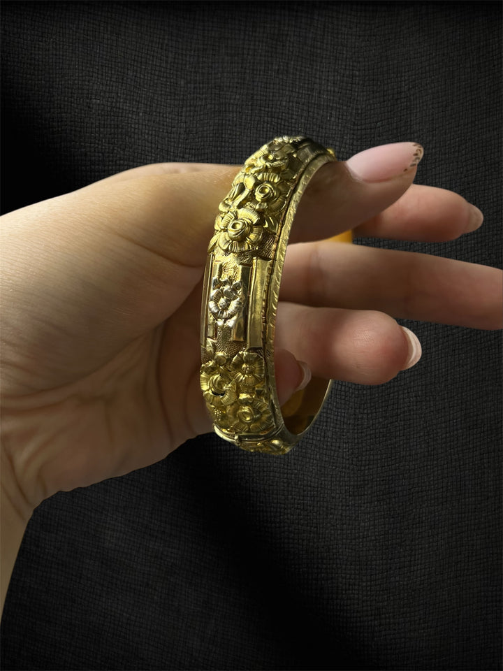 Bracciale in Oro Giallo 18K — Italia, seconda metà XIX secolo