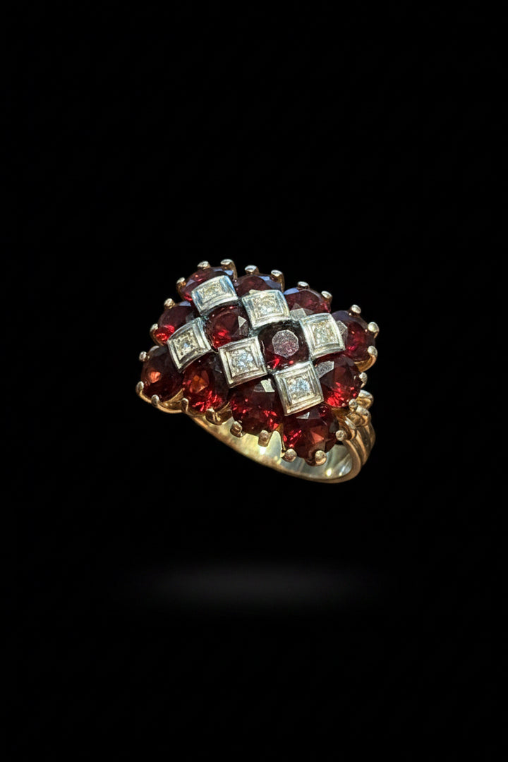 Anello cocktail Anni '50 con Granati e Diamanti