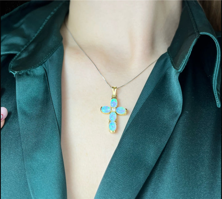 Croce Moderna con Opali Arlecchino