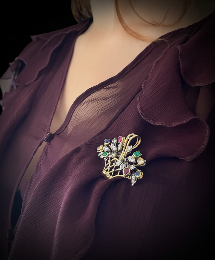 Spilla-Ciondolo a Bouquet con Diamanti e Pietre Preziose