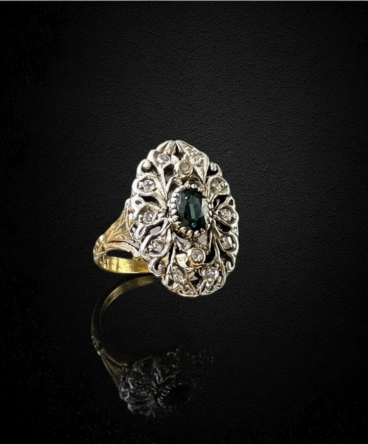 Anello in Stile Barocco con Peridot e Diamanti