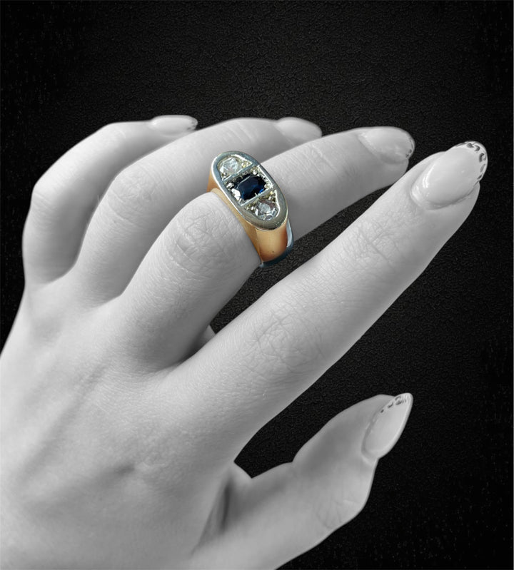 Anello a Ponte con Zaffiro e Diamanti. Primi '900