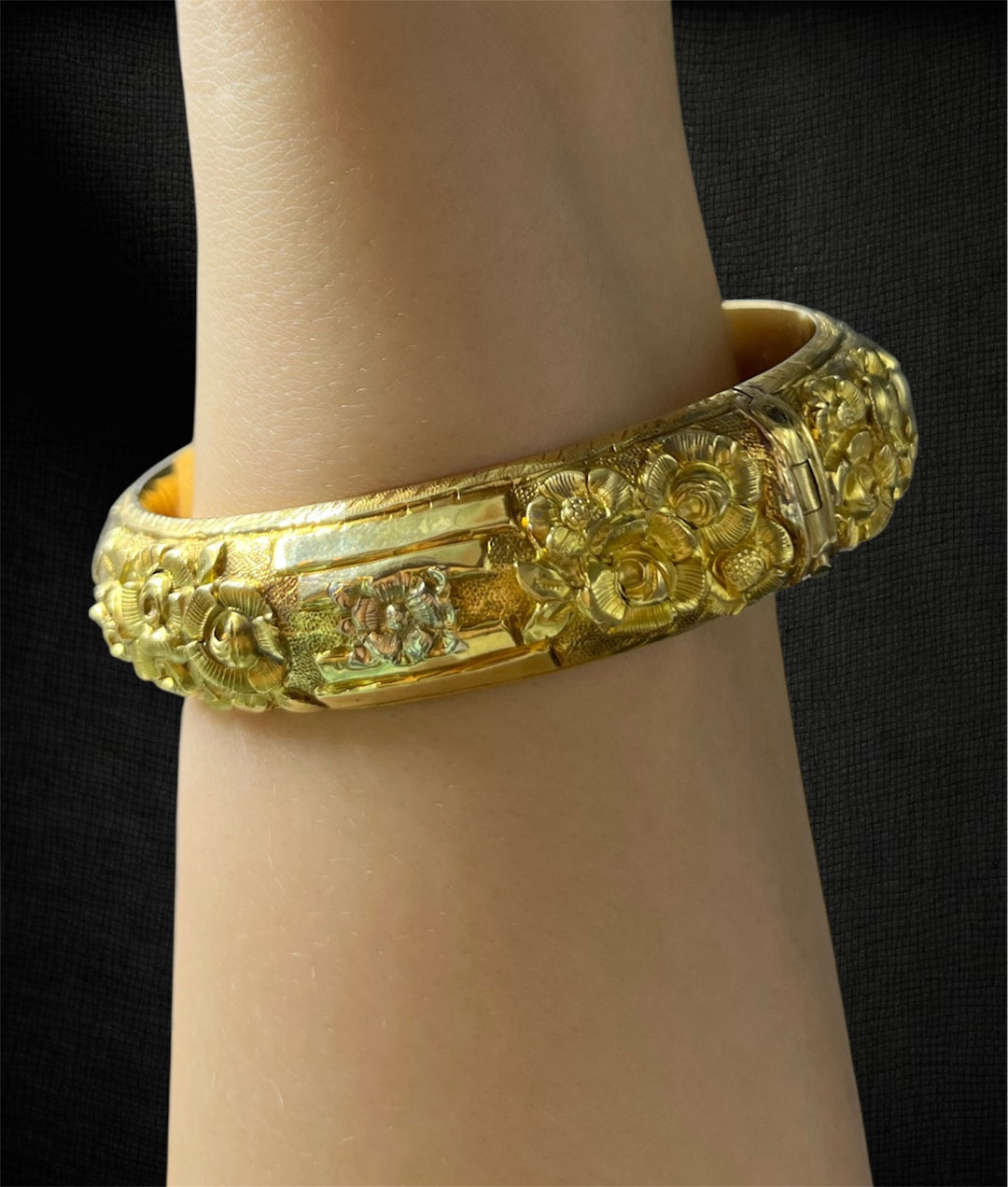 Bracciale in Oro Giallo 18K — Italia, seconda metà XIX secolo