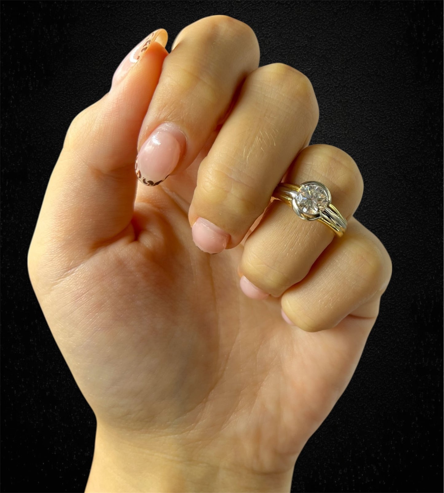 Anello in oro giallo e bianco 18K con diamante naturale 1,45 ct — Produzione Valenzana