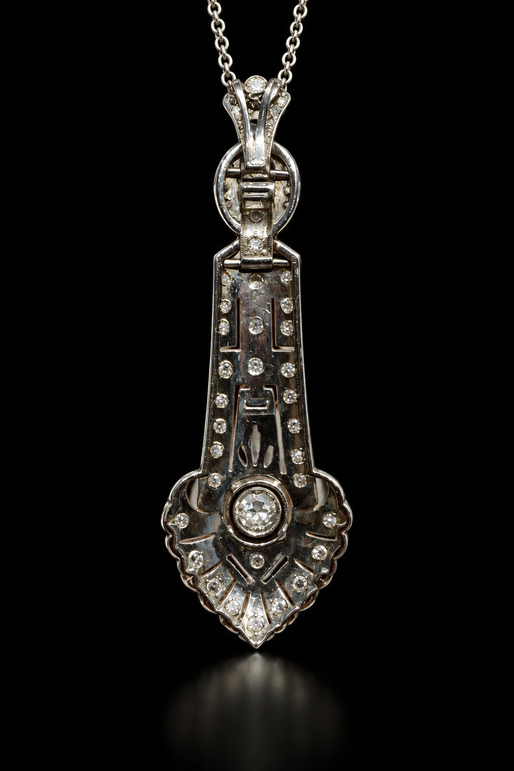 Pendente Art Deco in platino, diamanti e zaffiri