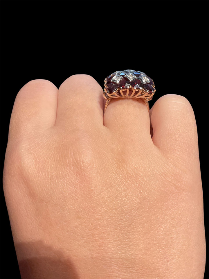 Anello cocktail Anni '50 con Granati e Diamanti