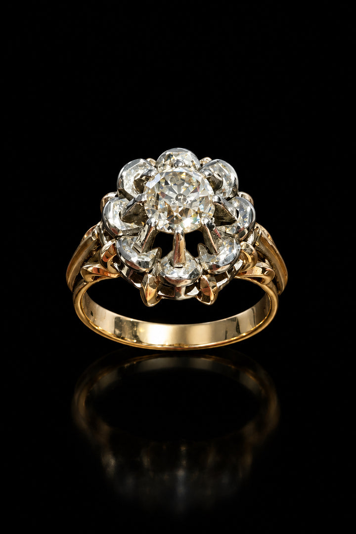 Anello vintage con diamante centrale a solitario