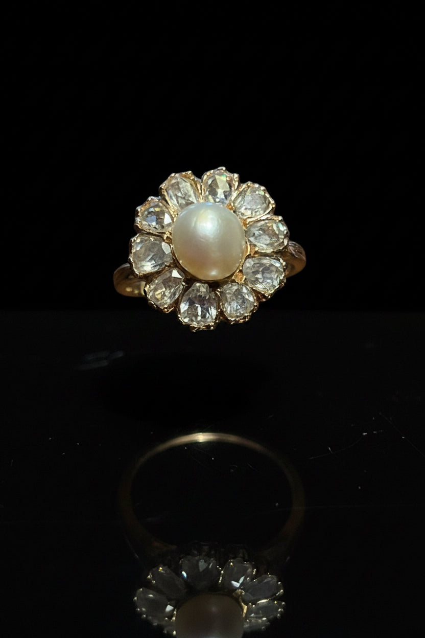 Anello austro-ungarico con perla e diamanti taglio rosa, fine '800