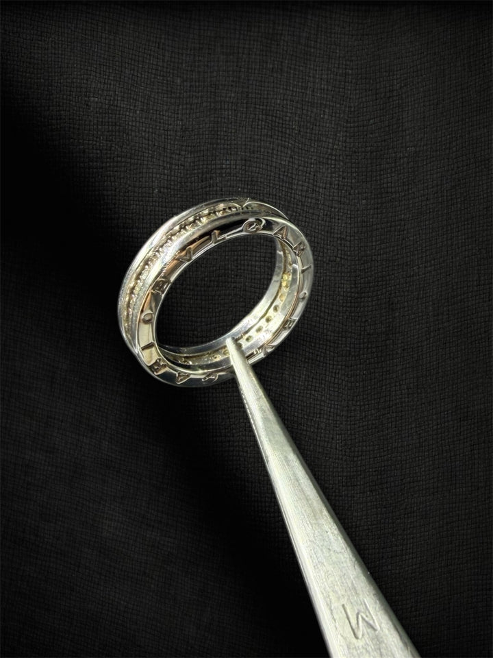 Bvlgari B.zero1 – Anello in Oro Bianco con Pavé di Diamanti