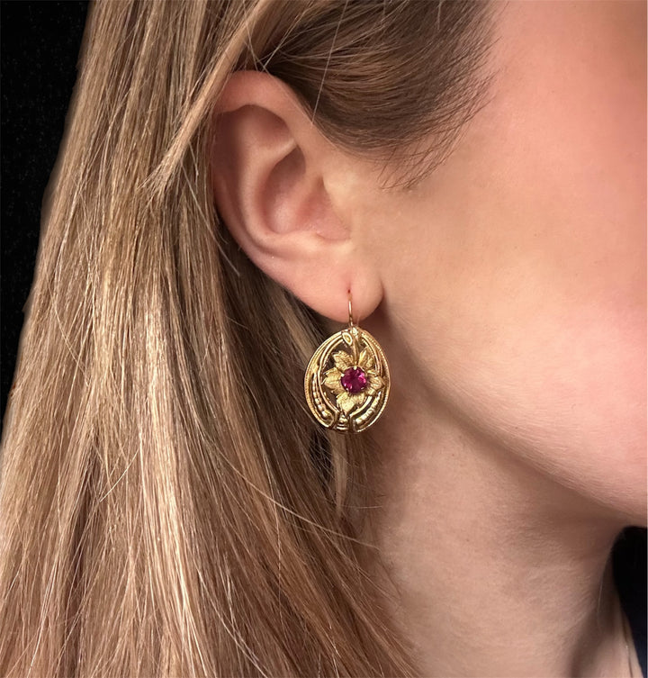 Orecchini in Foglia con Granati, Austroungarici