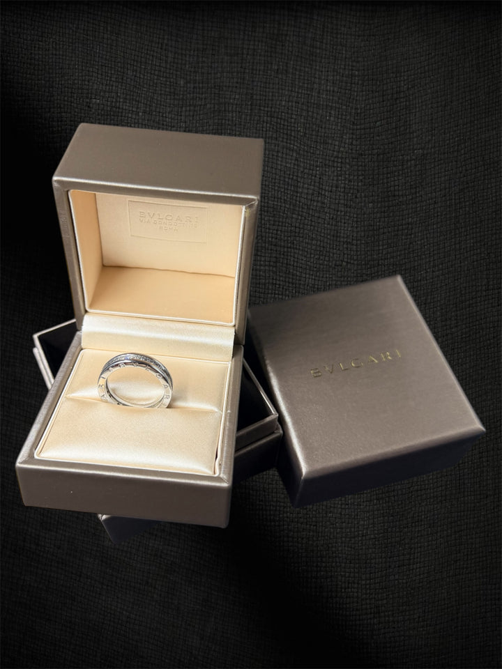 Bvlgari B.zero1 – Anello in Oro Bianco con Pavé di Diamanti