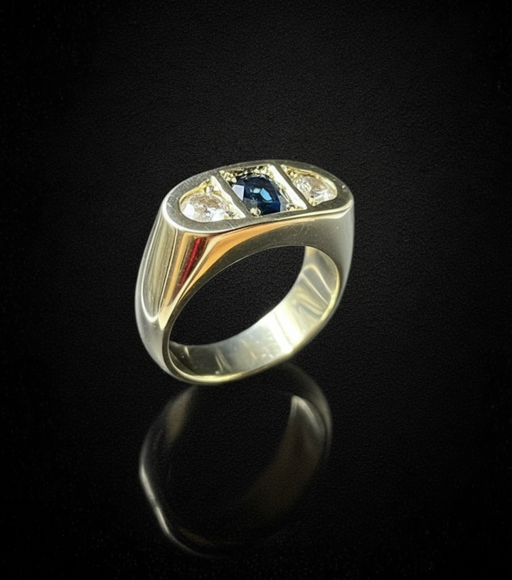 Anello a Ponte con Zaffiro e Diamanti. Primi '900