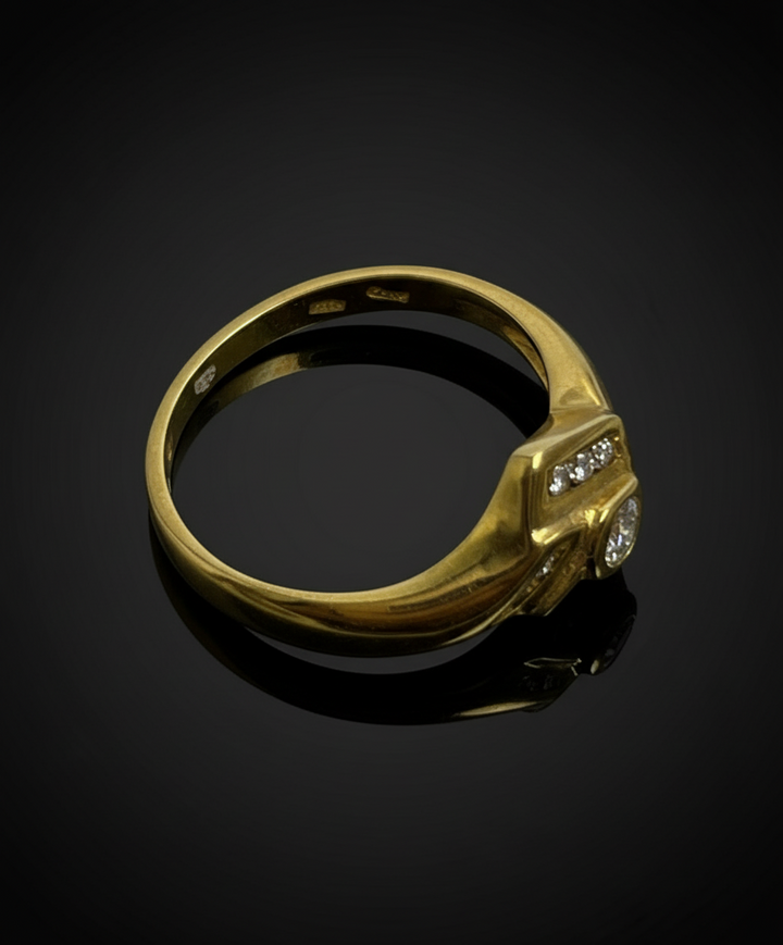 Anello Romboidale con Diamanti