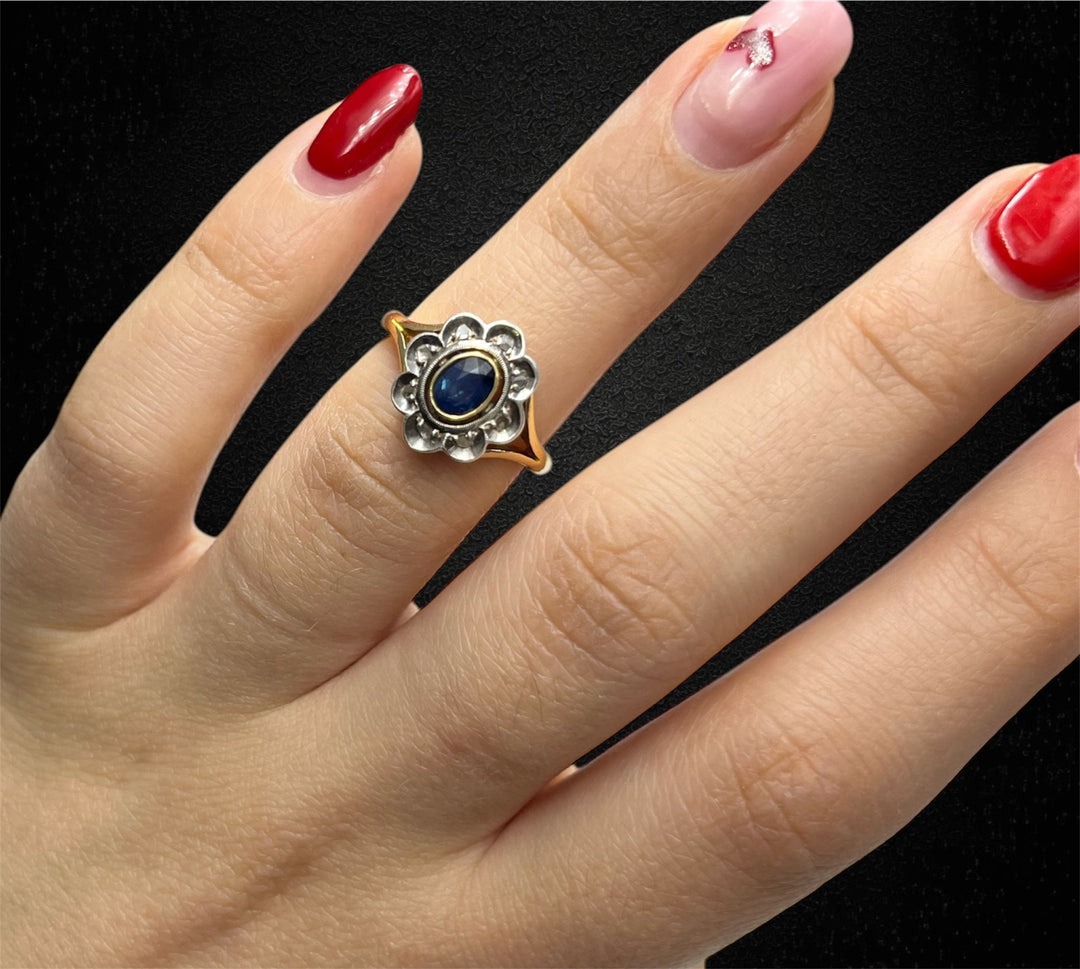 Anello a Margherita con Zaffiro, anni ‘30