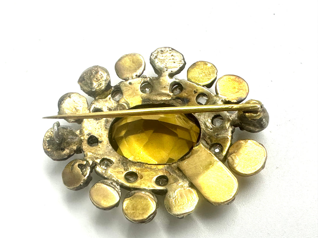 Spilla del XVIII secolo a forma di sole irradiante