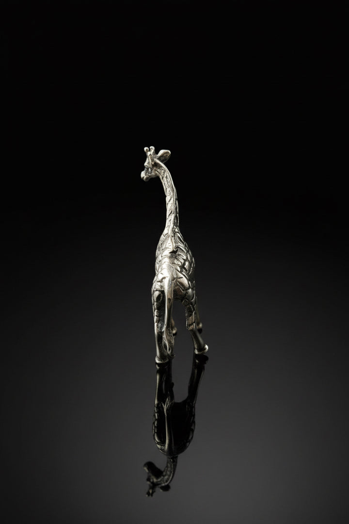 Giraffa in Argento 800 – Scultura Artigianale Italiana di Pregio