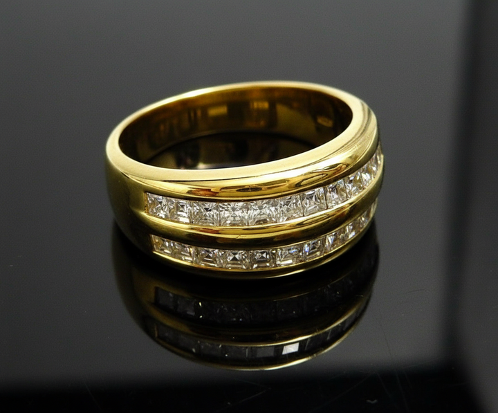 Anello a Doppio Binario con Diamanti