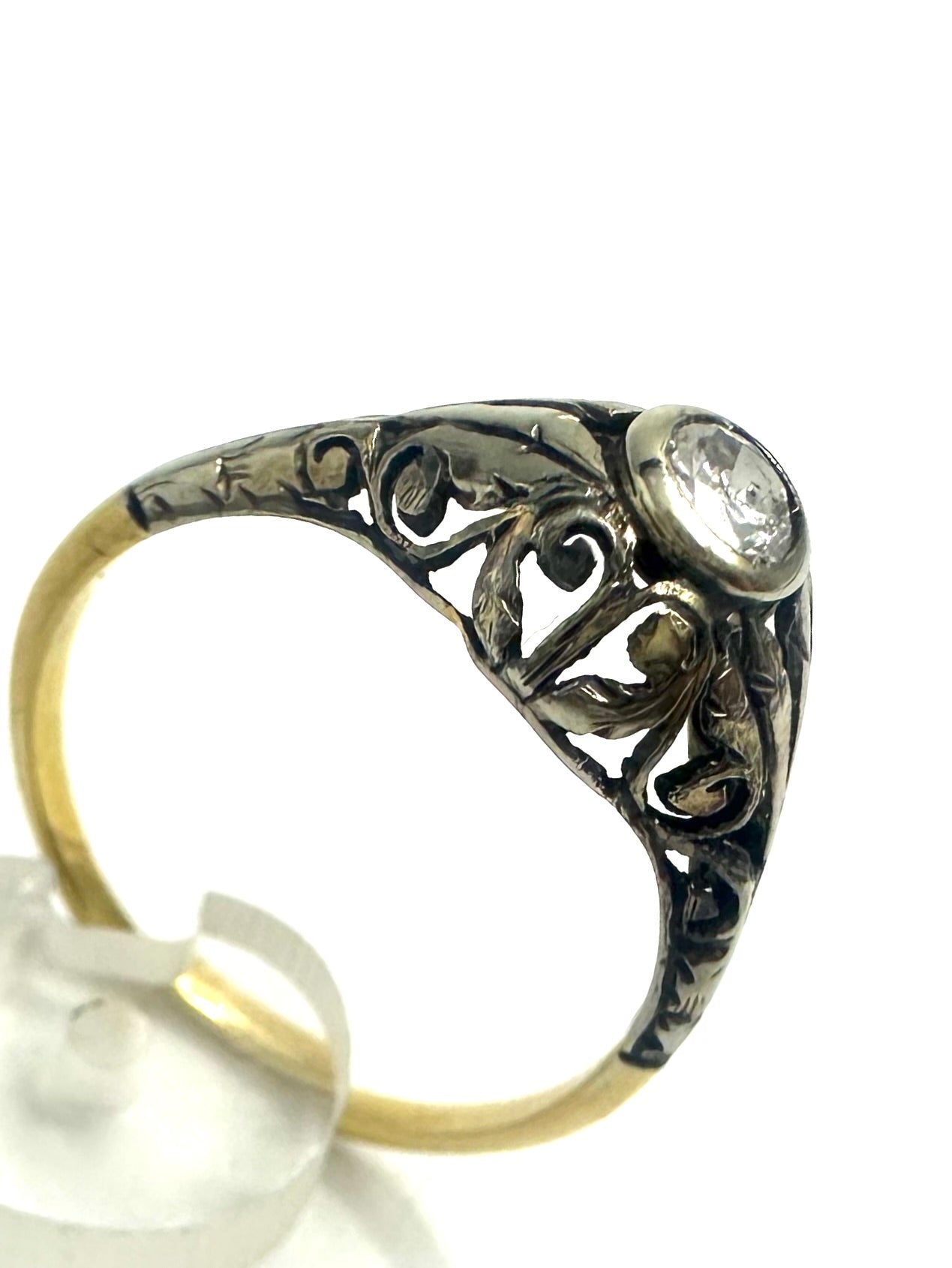 Anello stile Jugendstil dei primi del '900, fabbricato nell'Impero Austro-Ungarico