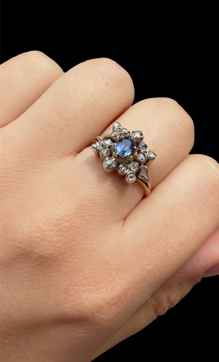 Anello stellato anni ’30 con zaffiro e diamanti naturali