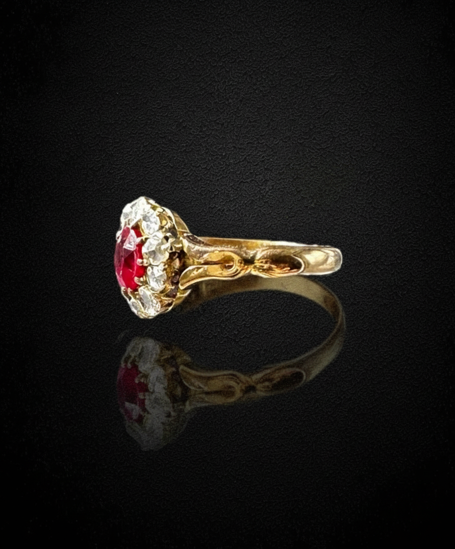 Anello Austro-Ungarico con Rubino e Diamanti