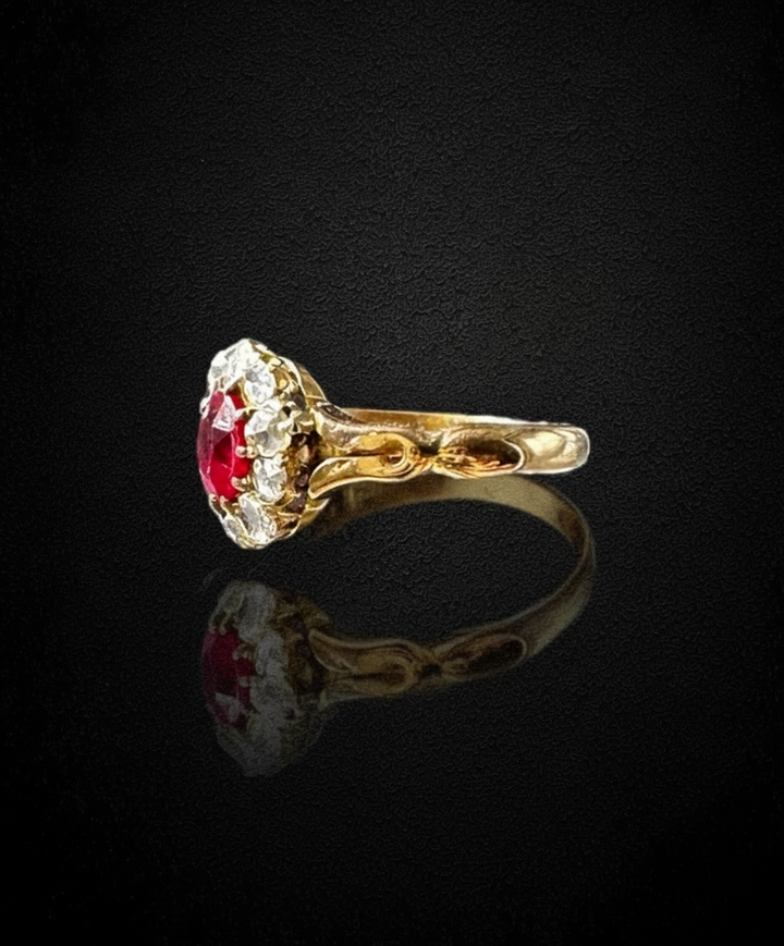 Anello Austro-Ungarico con Rubino e Diamanti