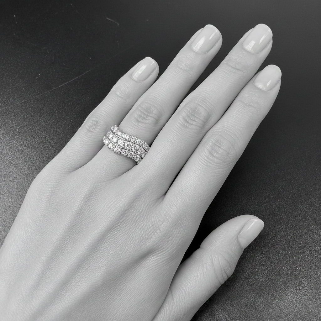 Anello a onda con diamanti