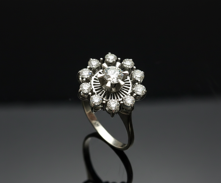 Anello in Oro Bianco con Diamanti, Periodo Littorio Italiano