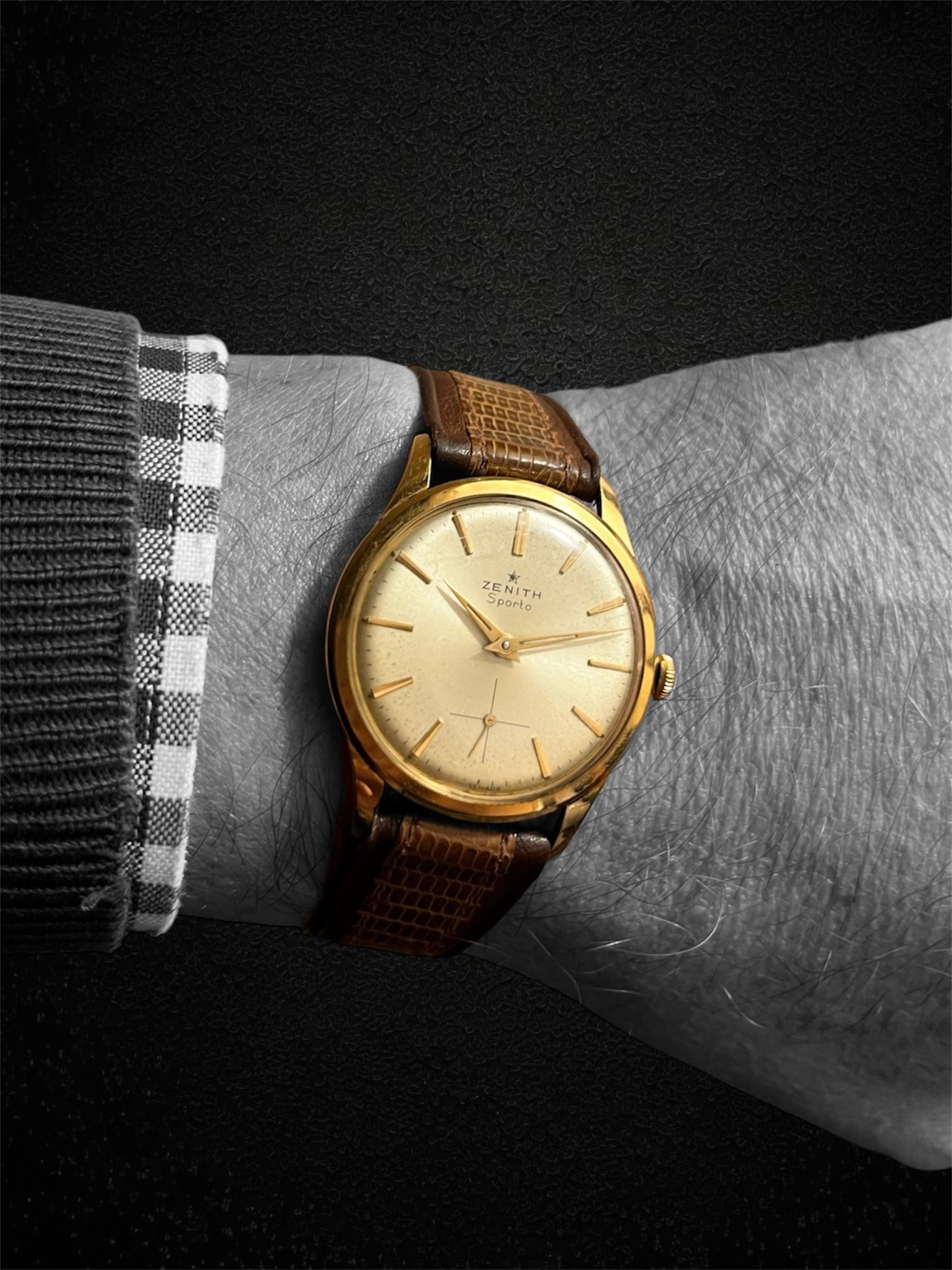 Zenith Sporto gold case