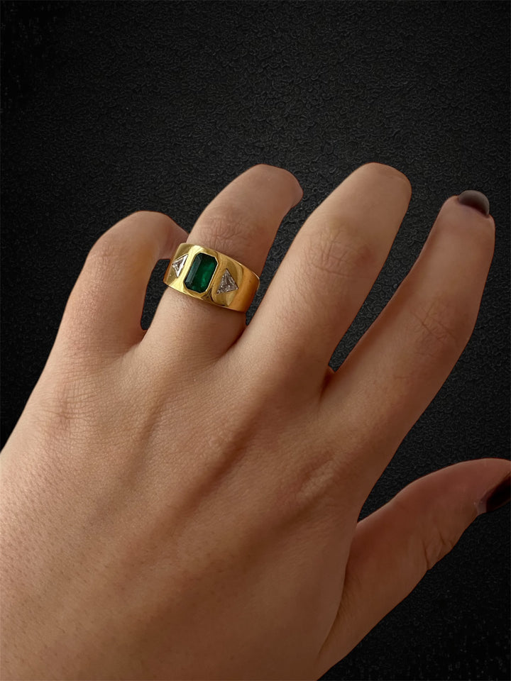 Fascione Bombato con Smeraldo e Diamanti