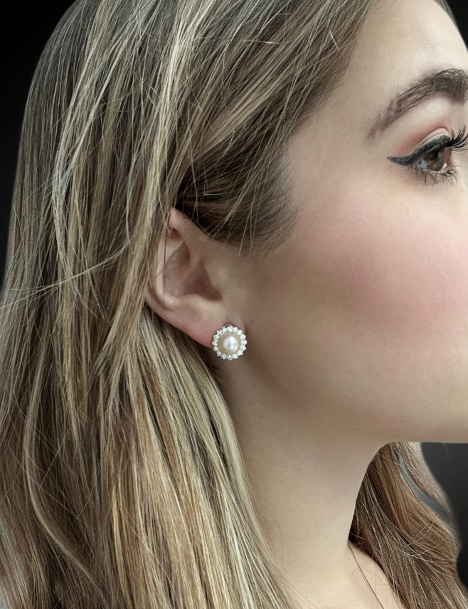 Orecchini con Perla Naturale e Diamanti