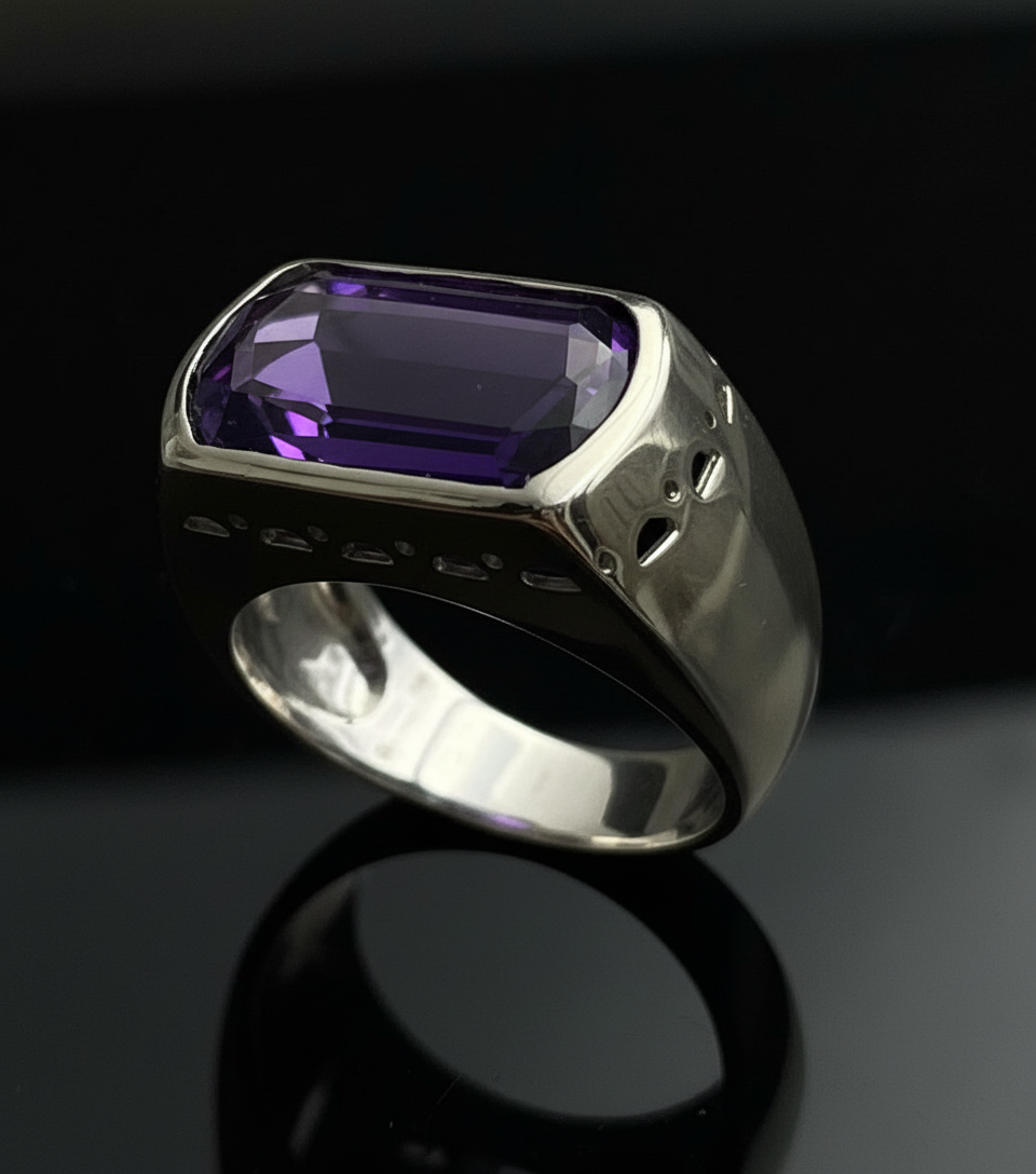 Anello Moderno con Ametista