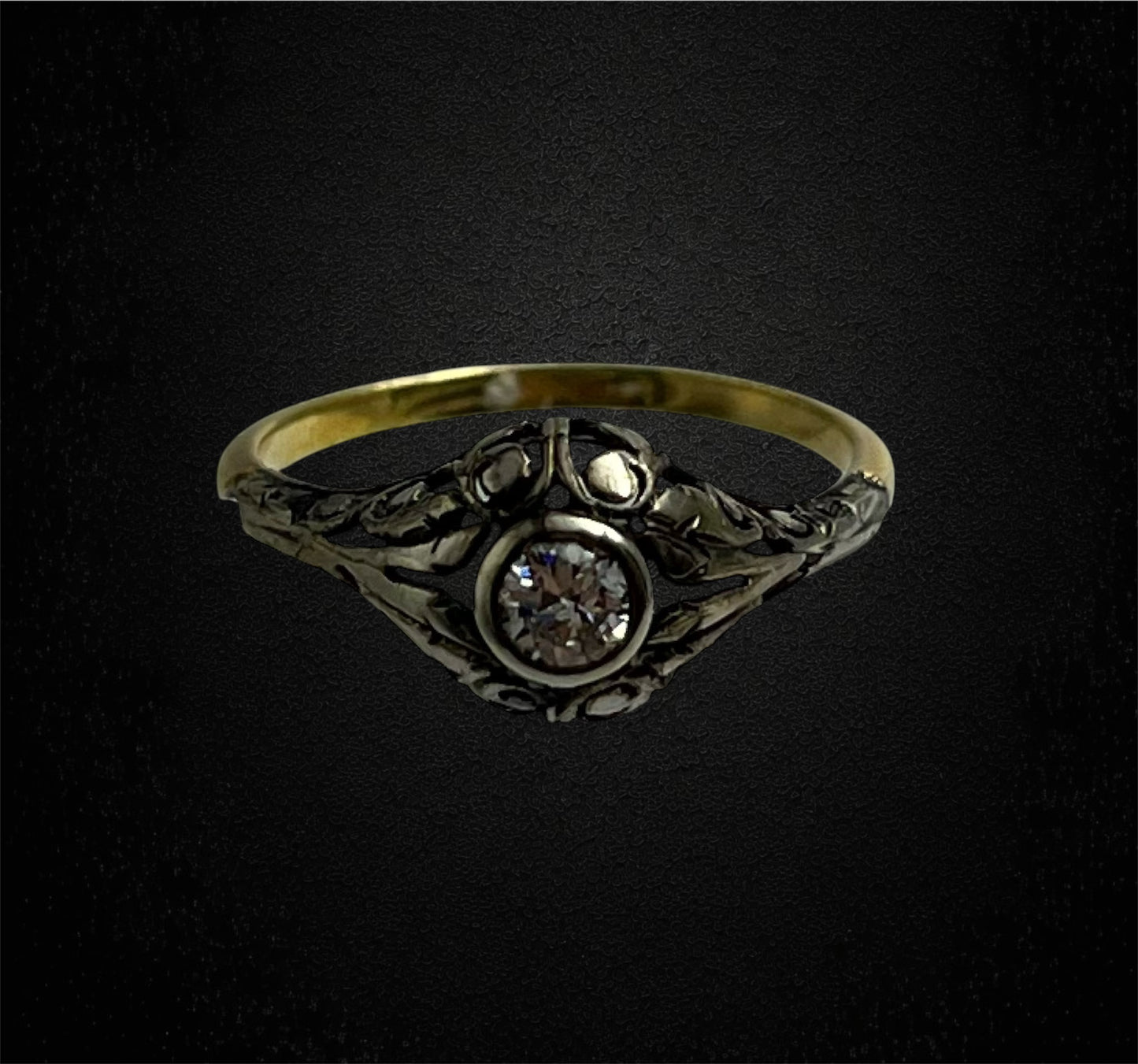 Anello stile Jugendstil dei primi del '900, fabbricato nell'Impero Austro-Ungarico