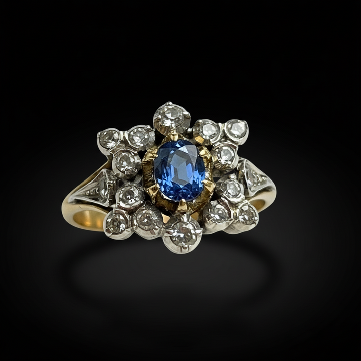 Anello Stellato con Zaffiro e Diamanti