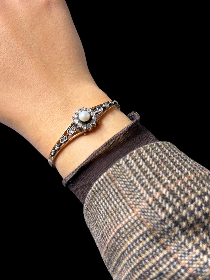 Bracciale viennese con perla e diamanti. Fine XIX secolo