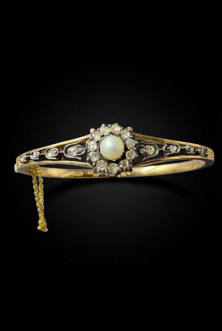 Bracciale viennese con perla e diamanti. Fine XIX secolo