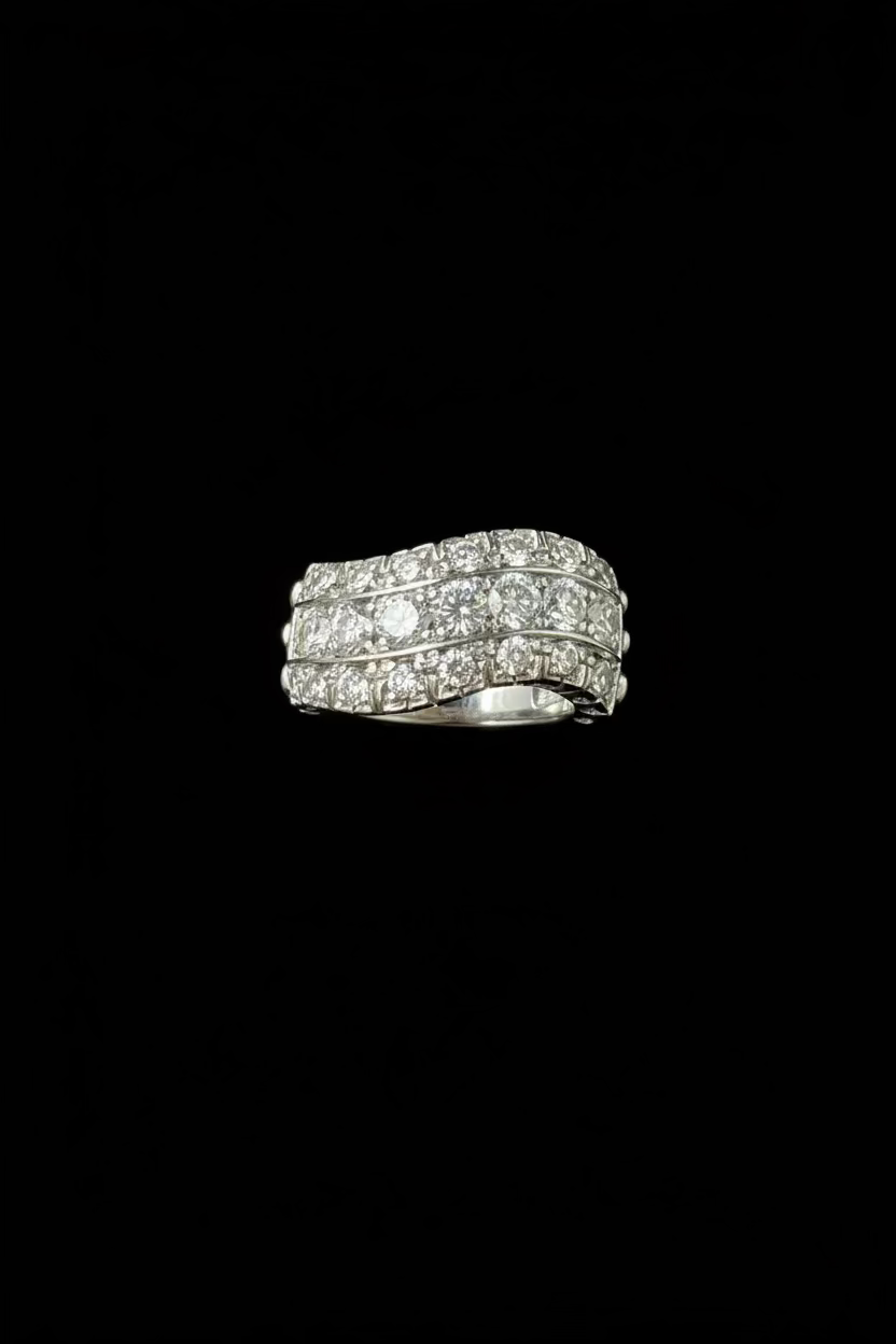 Anello a onda con diamanti