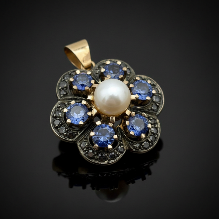 Ciondolo con Zaffiri, Perla e Diamanti