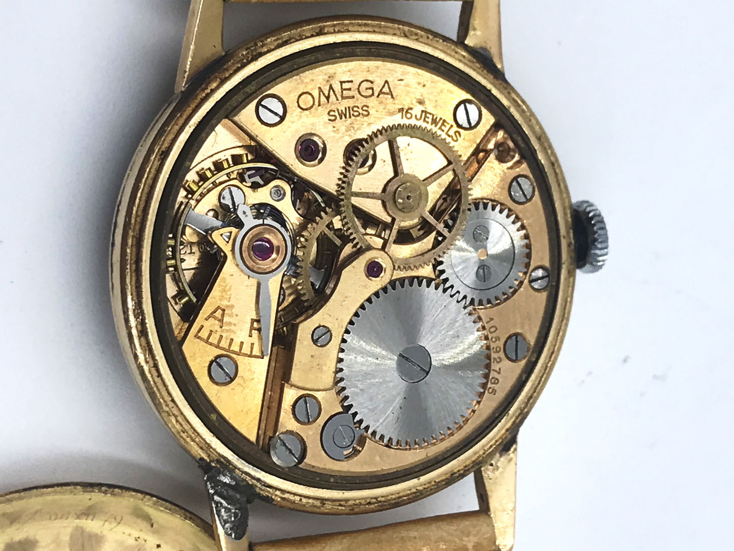 Omega calibre: 280 – Manual