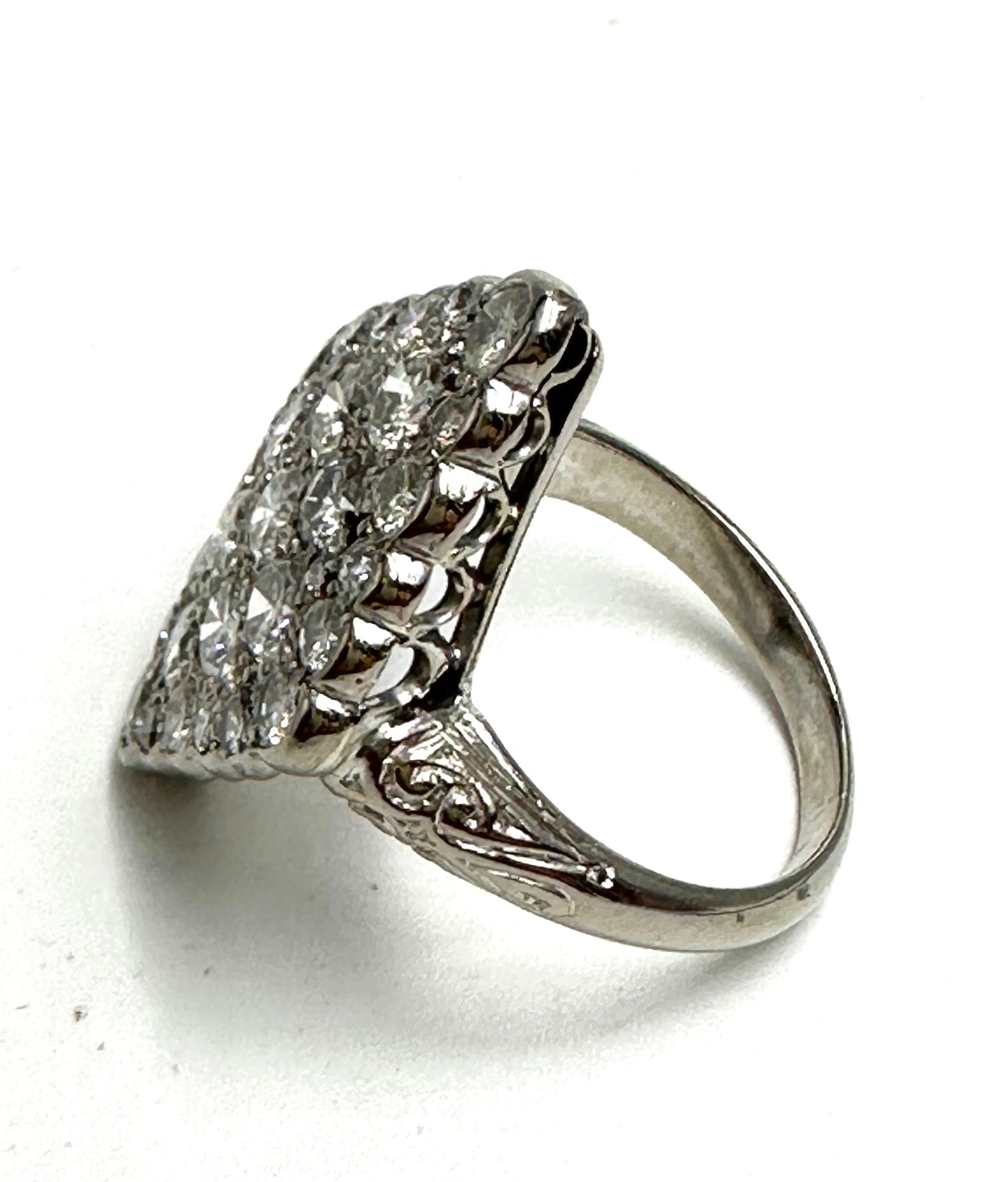 Stunning rhomboid-shaped diamonds ring from the 1920s