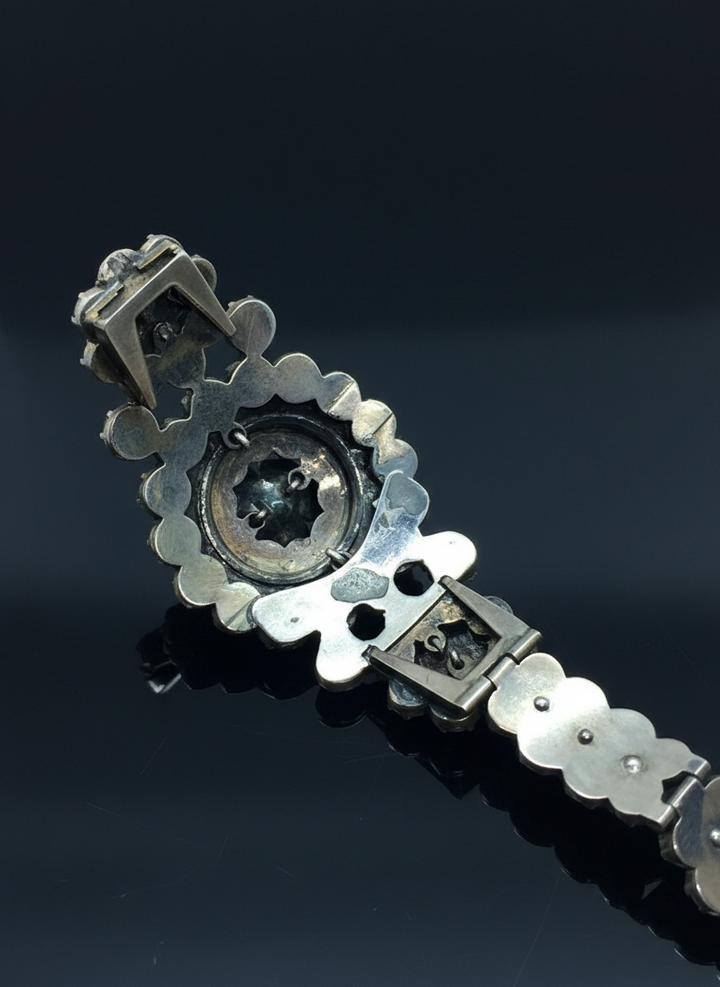 Bracciale Austroungarico con Granato Piropo