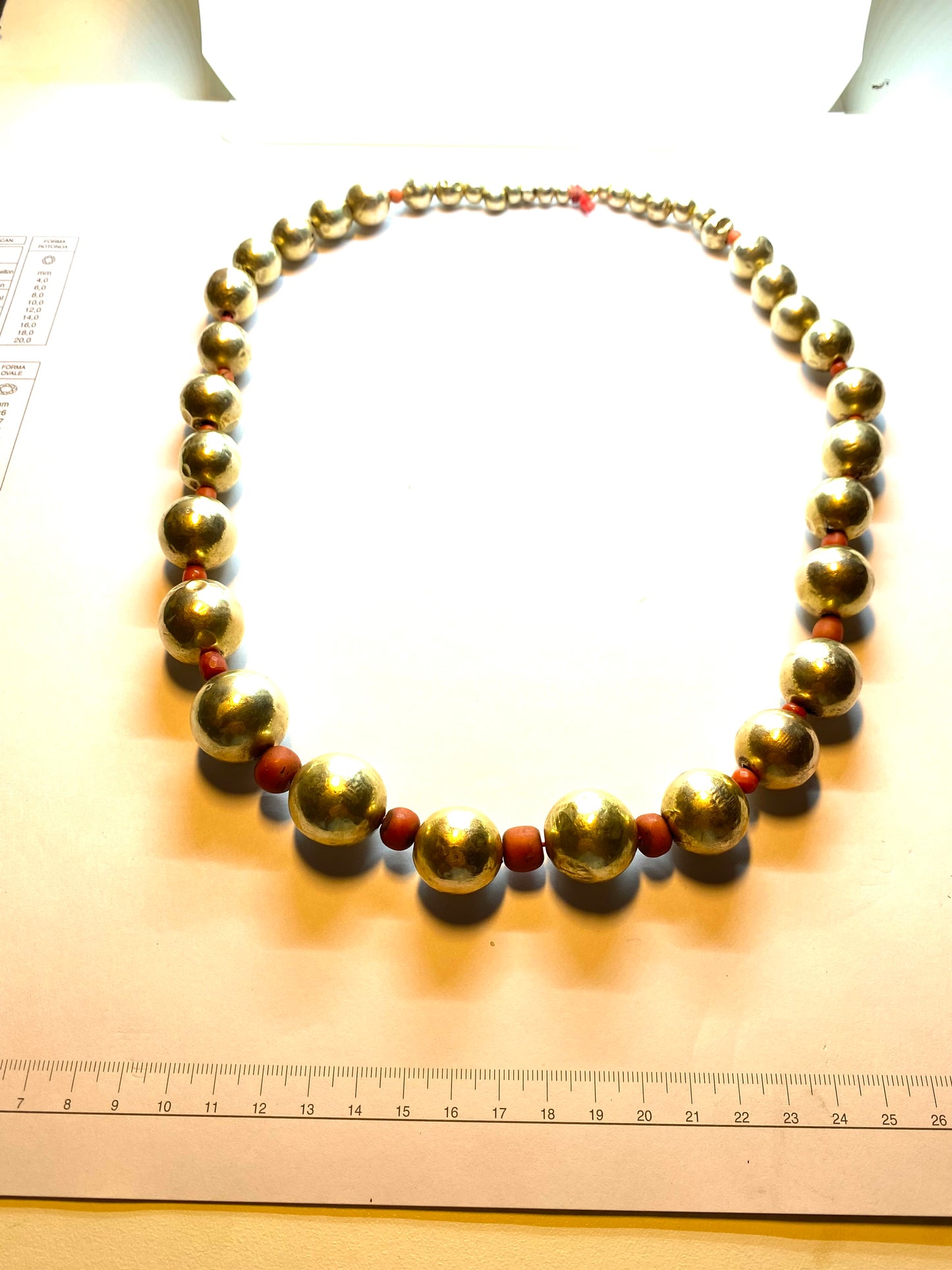 Exceptional gold spheres necklace from the XVIIIth century