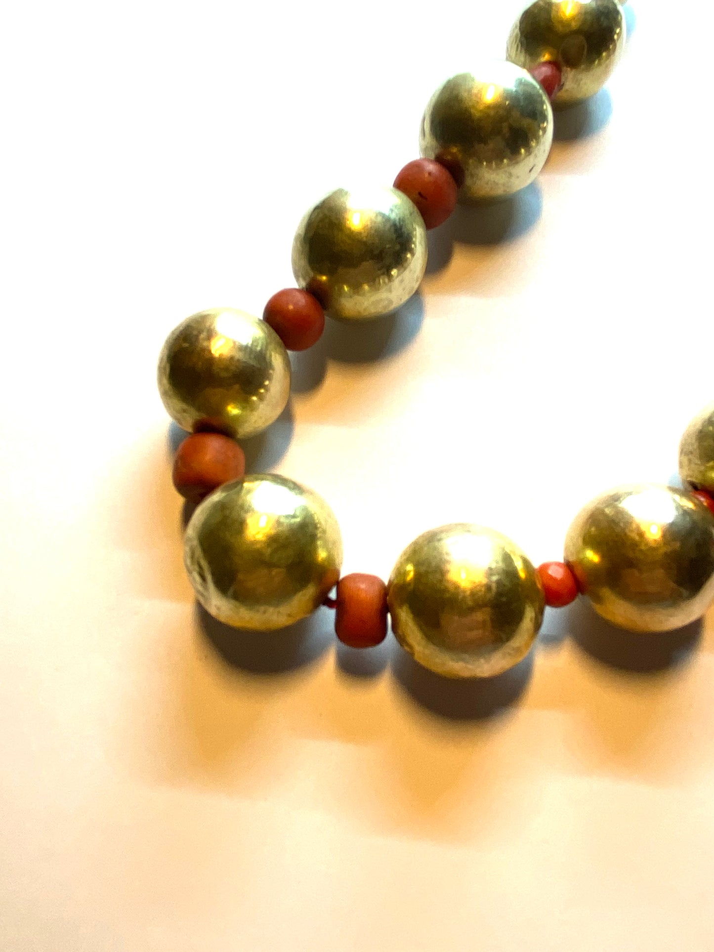 Exceptional gold spheres necklace from the XVIIIth century