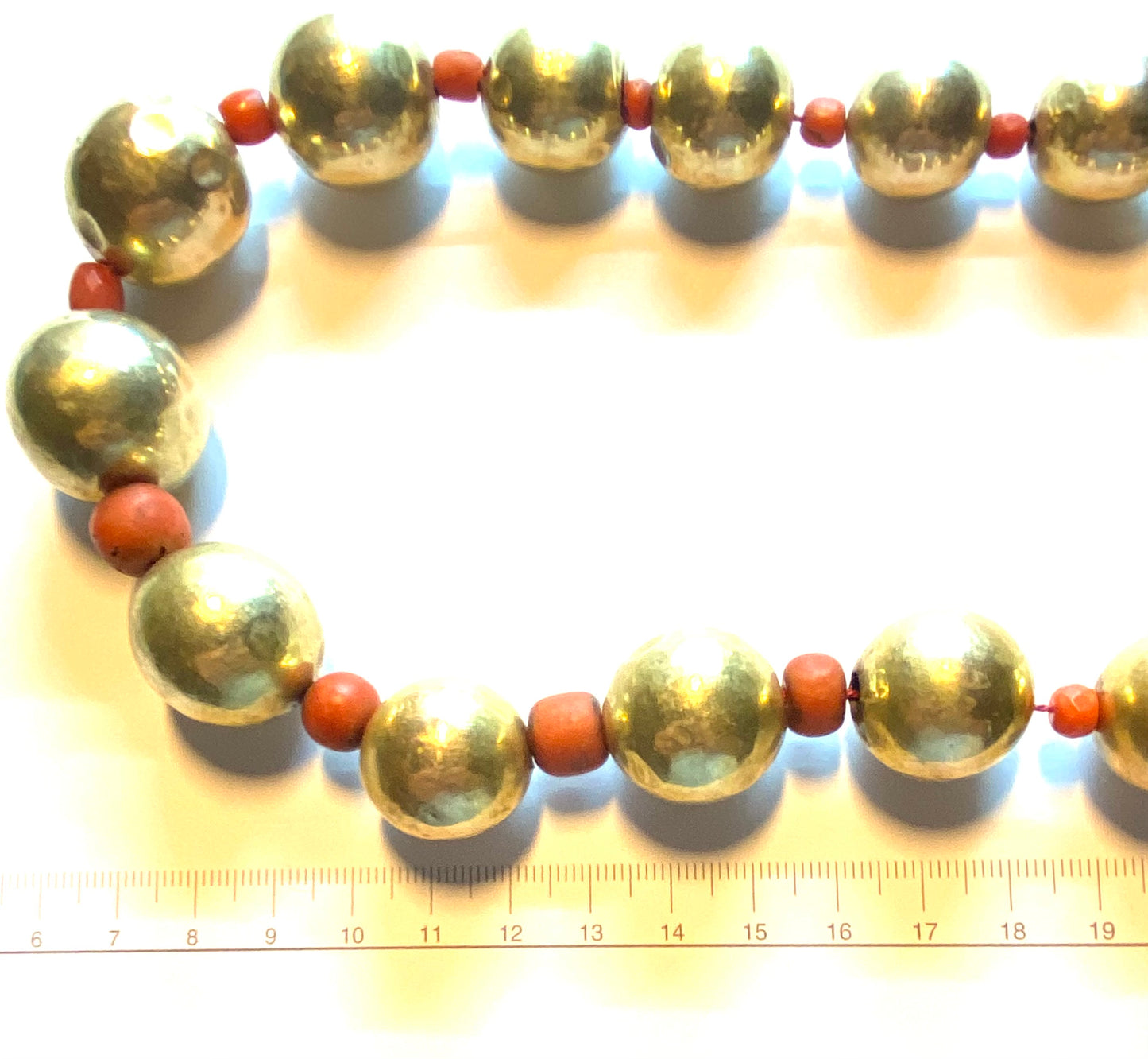 Exceptional gold spheres necklace from the XVIIIth century