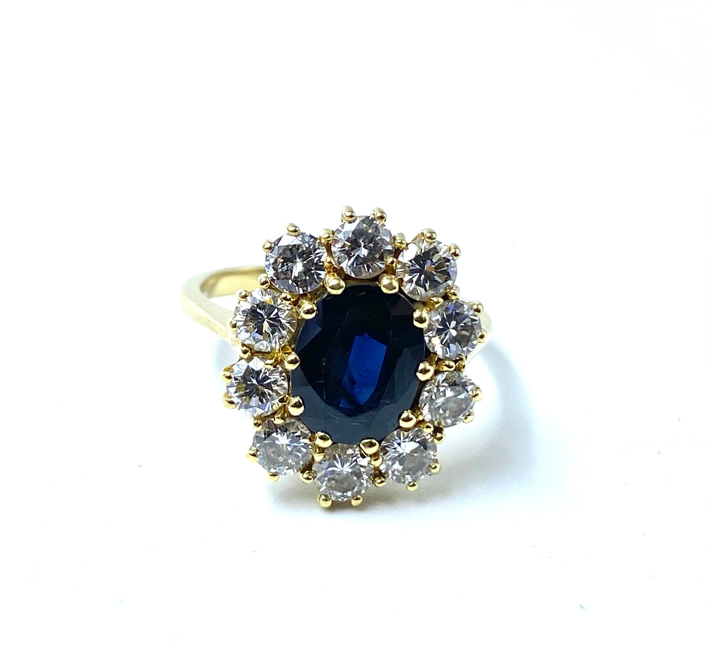 Sparkling Sapphire and Diamonds Ring