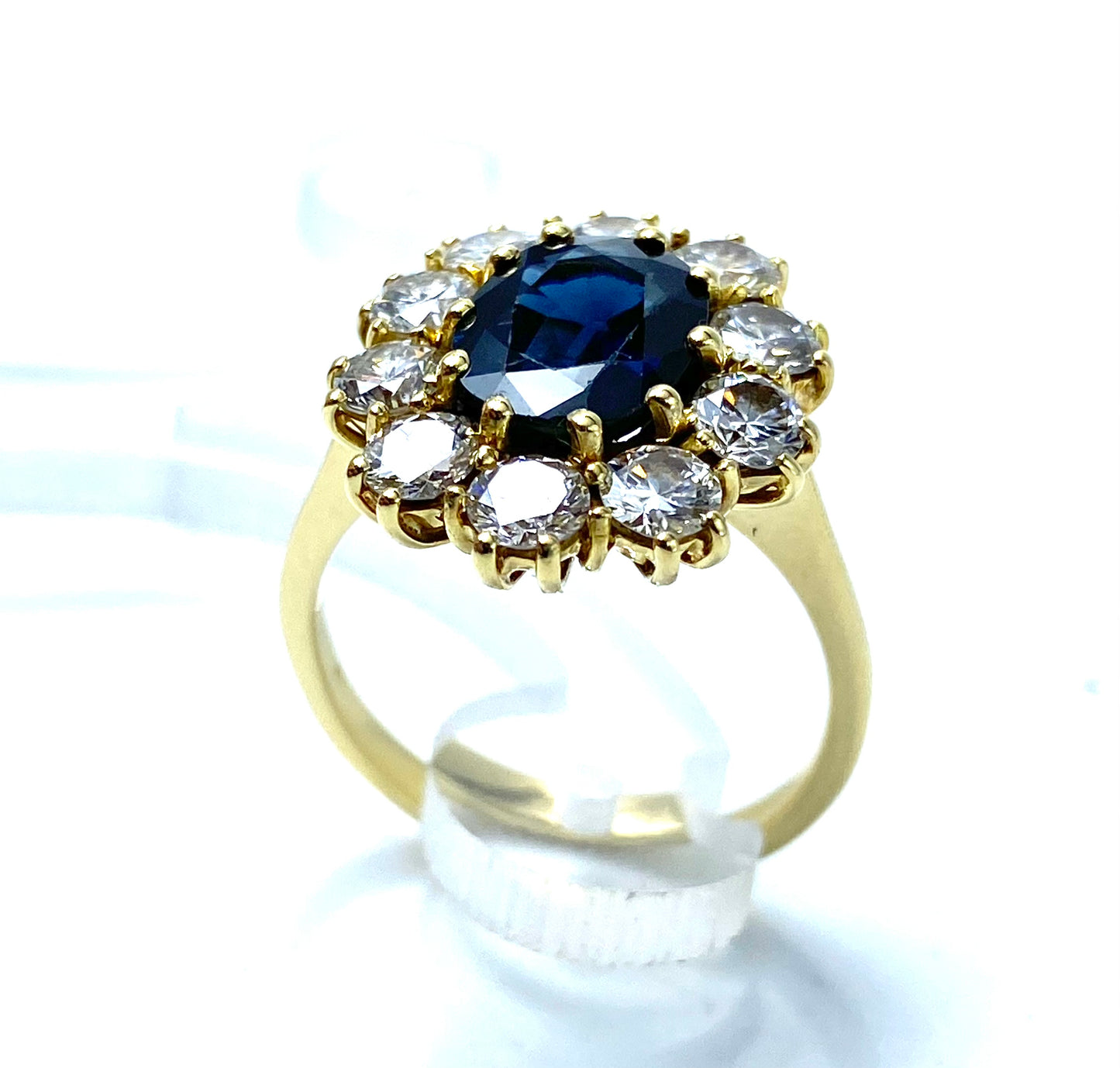 Sparkling Sapphire and Diamonds Ring