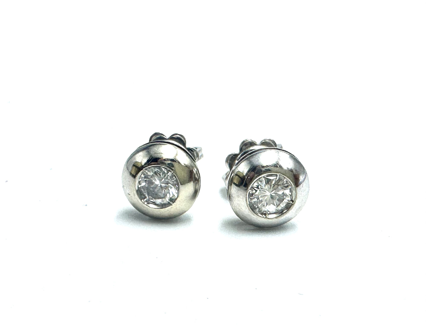 Modern white gold diamonds earrings