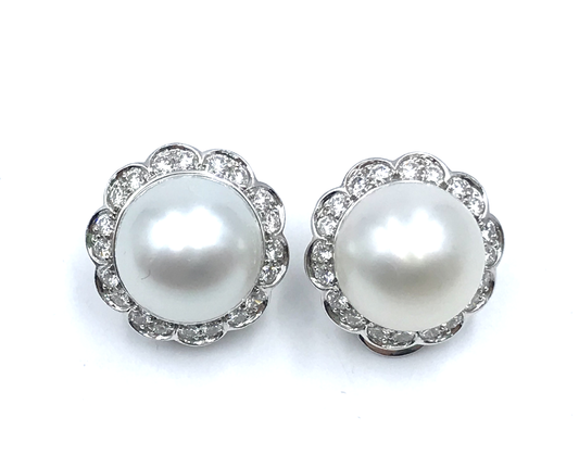 Pearls and diamonds platinum earrings